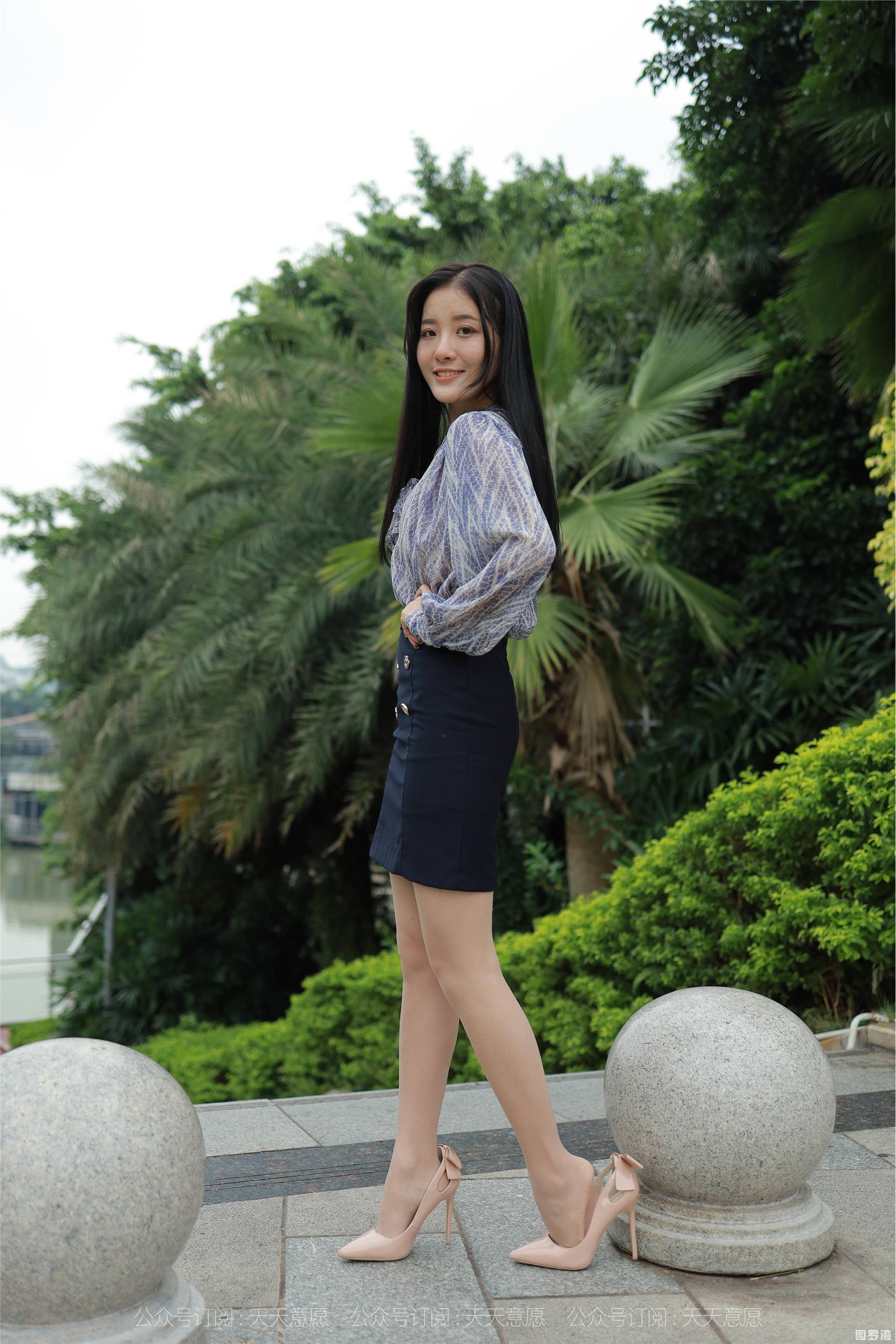 IESS异思趣向  2021.10.25 丝享家957：婉苹《公园偶遇美女》